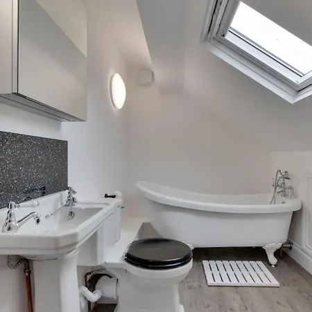 בית נופש Surgery House